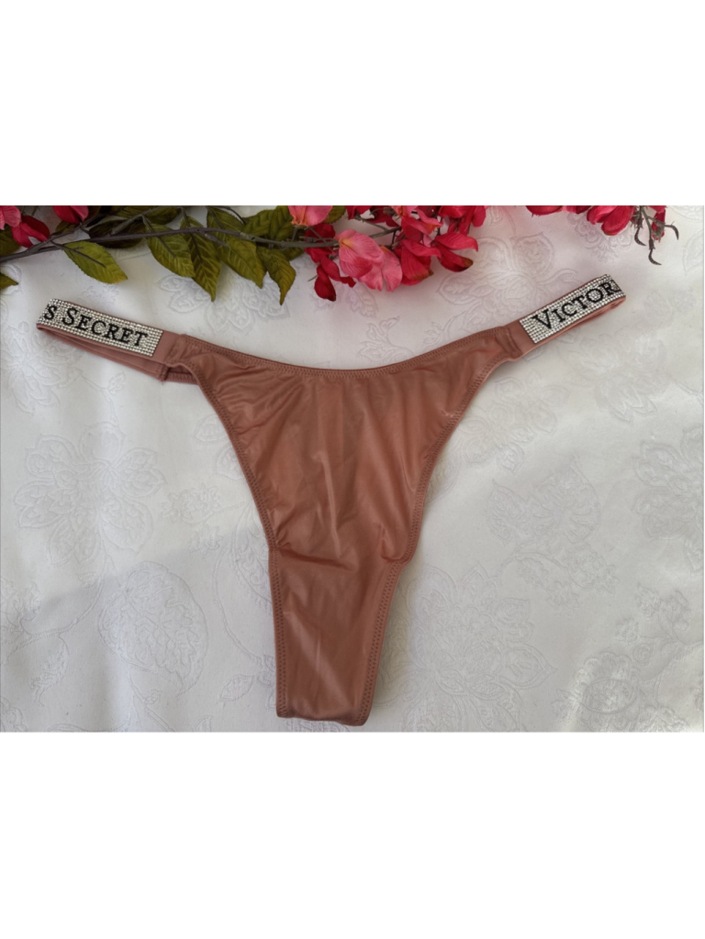 VICTORIA'S SECRET L SILKY PINK VERY SEXY SHINE BLING STRING THONG PANTIES NWT